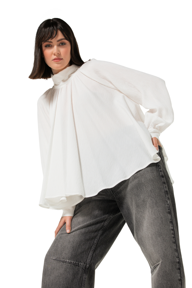 Caroline Biss - LOOSE-FITTING TUNIC WITH REFINED RIBBED TEXTURE AND BACK EFFECT off white