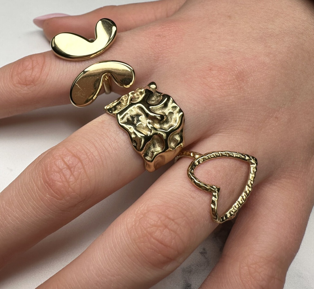 Charmins - R1837 - Chunky ring gold plated