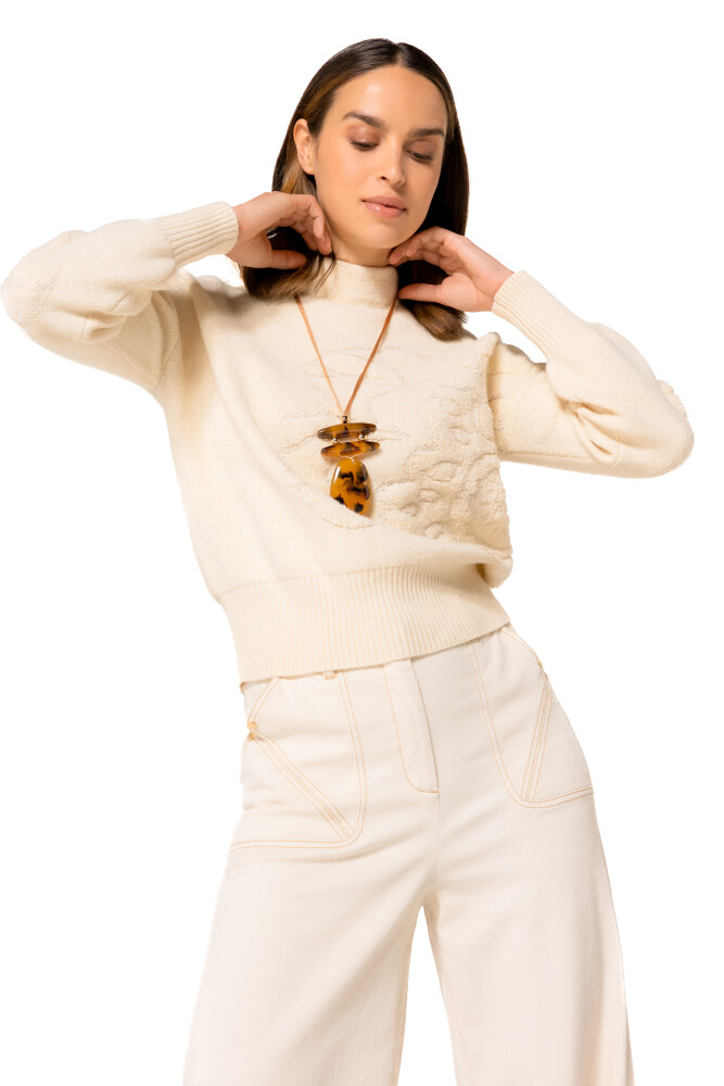 Caroline Biss - COSY PULLOVER WITH FLORAL RELIEF PATTERN cream
