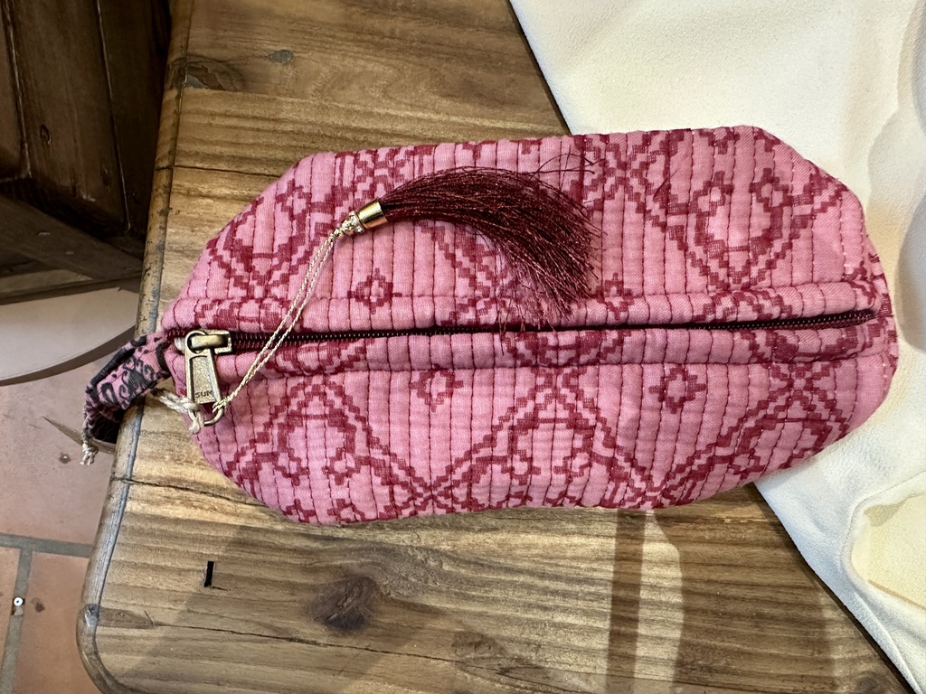 Bootstock Etui Antic pink red