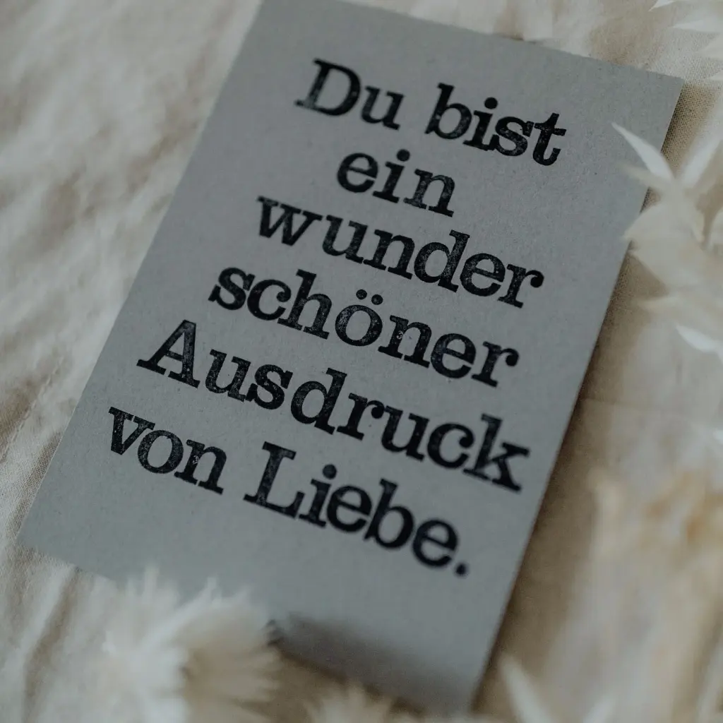 Saja - Gestempelte Postkarte - Ausdruck von Liebe