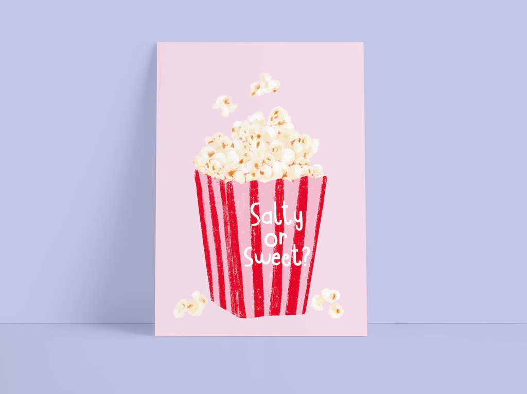 Süsswarenladenfrau - Postkarte - Salty or Sweet