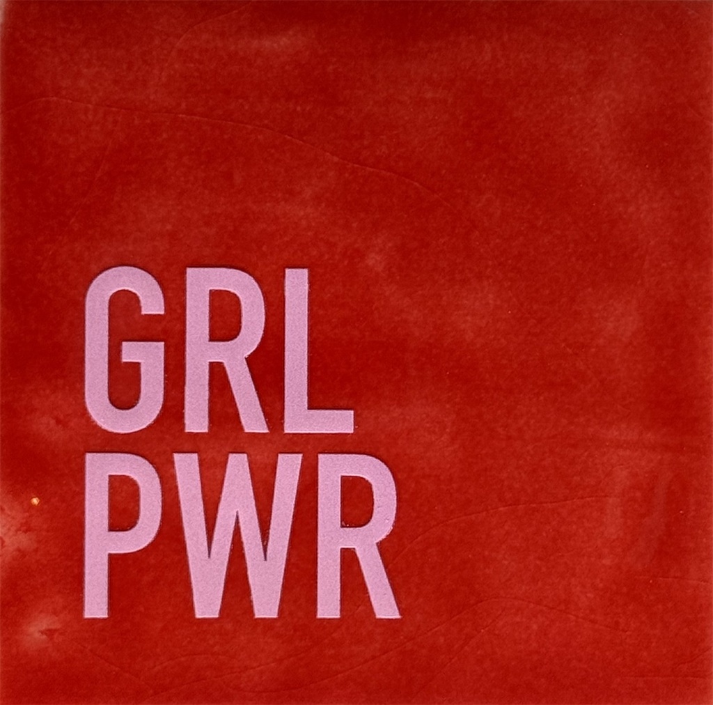 Yett tiles - Fliese/Untersetzer - GRL PWR - rot(neu)/warmrosa