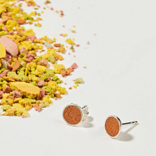 [4260664524076] Hartgut Buntbeton - 7mm Ohrstecker (Paar) Silberfassung - Buntbeton - Sunny Orange (Orange)