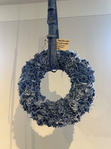 MiezeSchindler - handgemachter Kranz aus recycelten Stoffen - Jeans ø30cm