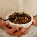 Urban Tea - Romeo Must Chai - Bio Gewürztee mit Kardamom & Nelke im Violettglas - 65g
