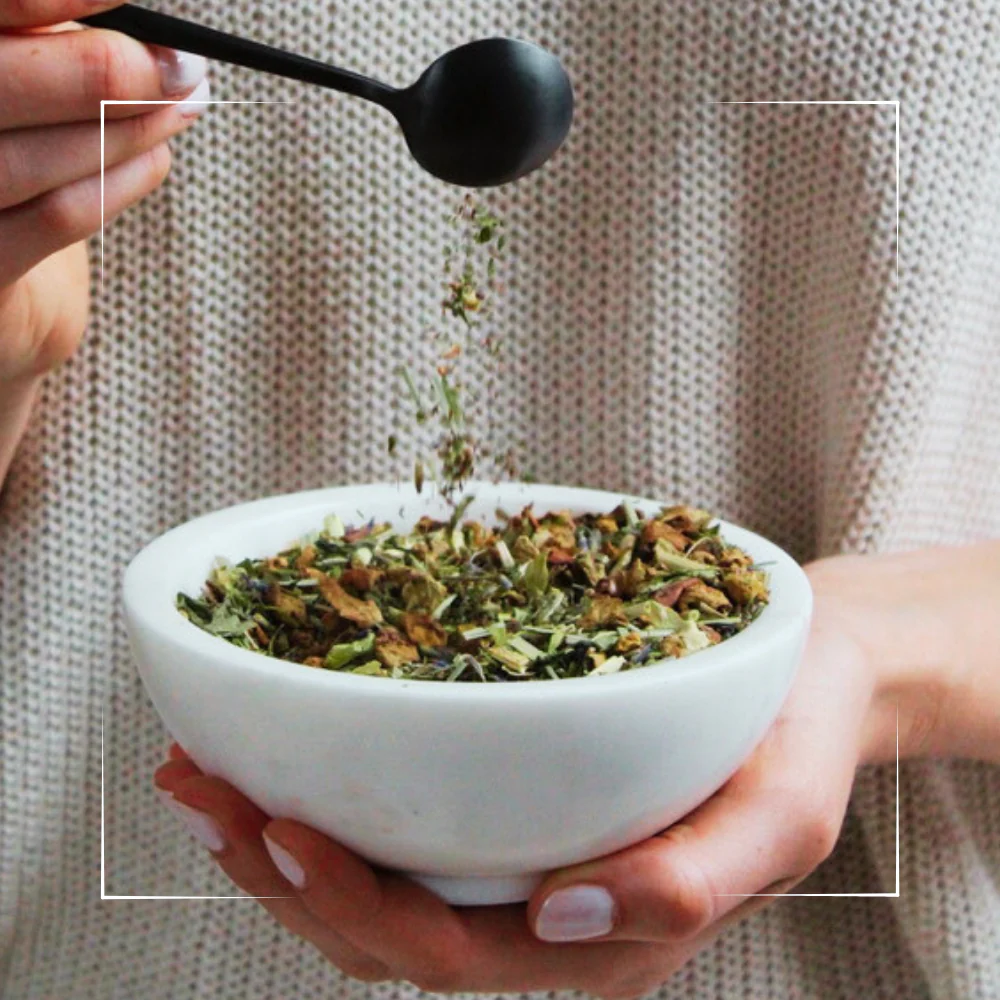 Urban Tea - Sandman - Bio Hanfteemischung mit Orange & Lavendel im Violettglas - 50g