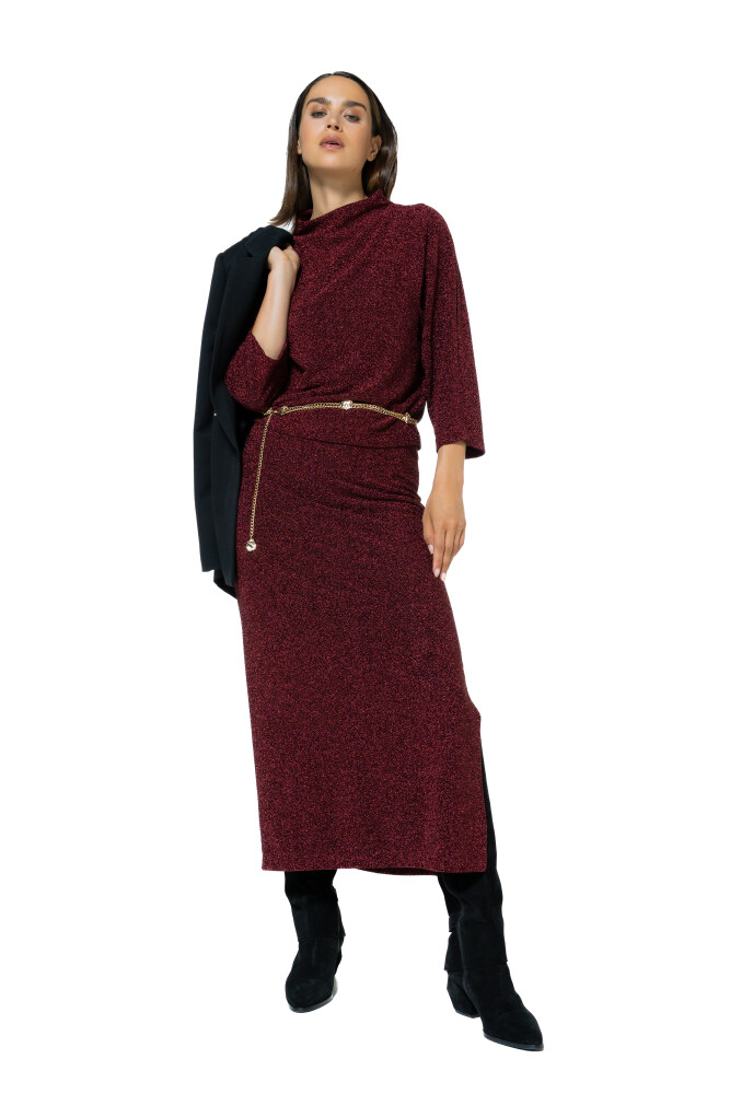 Caroline Biss - Comfortable fitted midi skirt, lurex, high split, wine