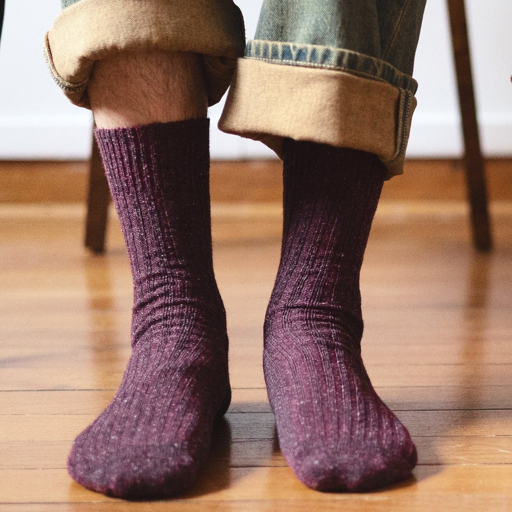 Klue - Silk and wool DUST STAR socks | Burgundy