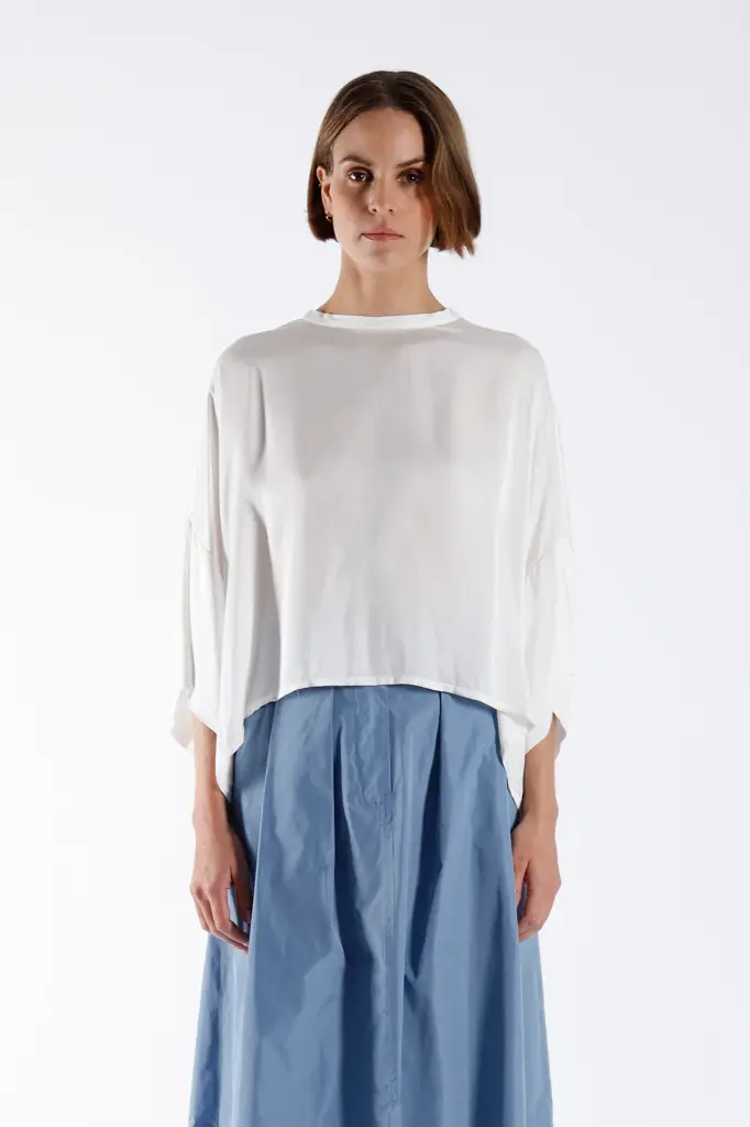 Julia June - LIRY (1)