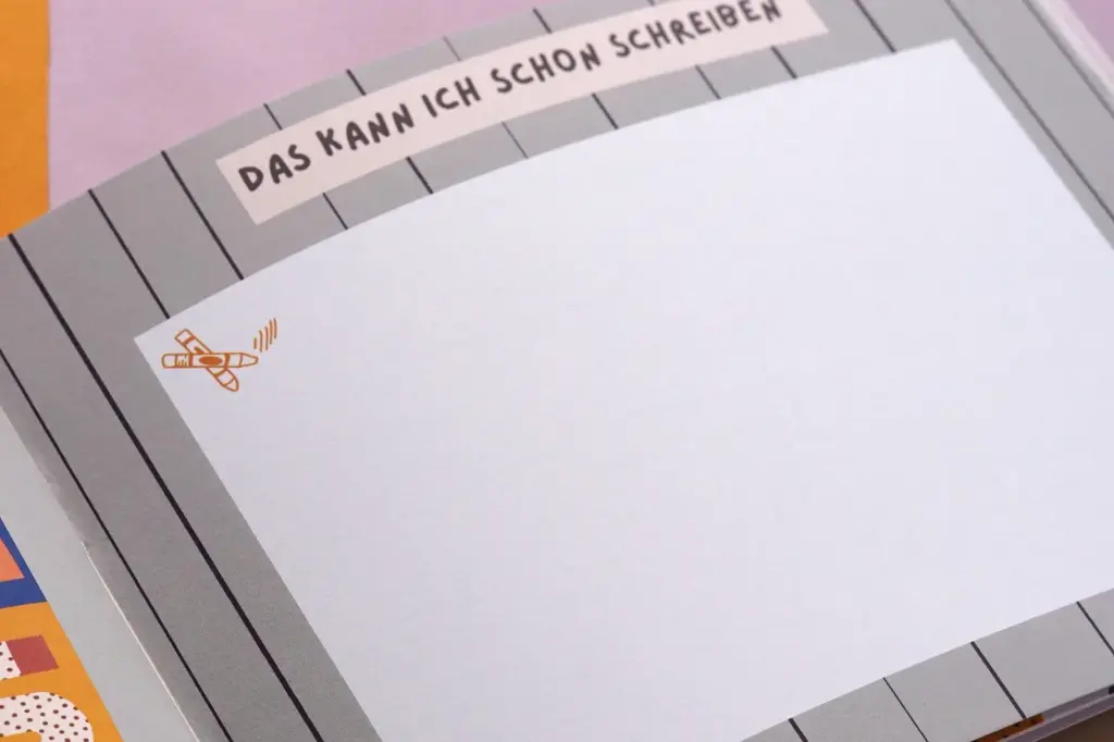 Modern Kids Art - Einschulungsalbum Kunterbunte Welt - Endlich Schulkind