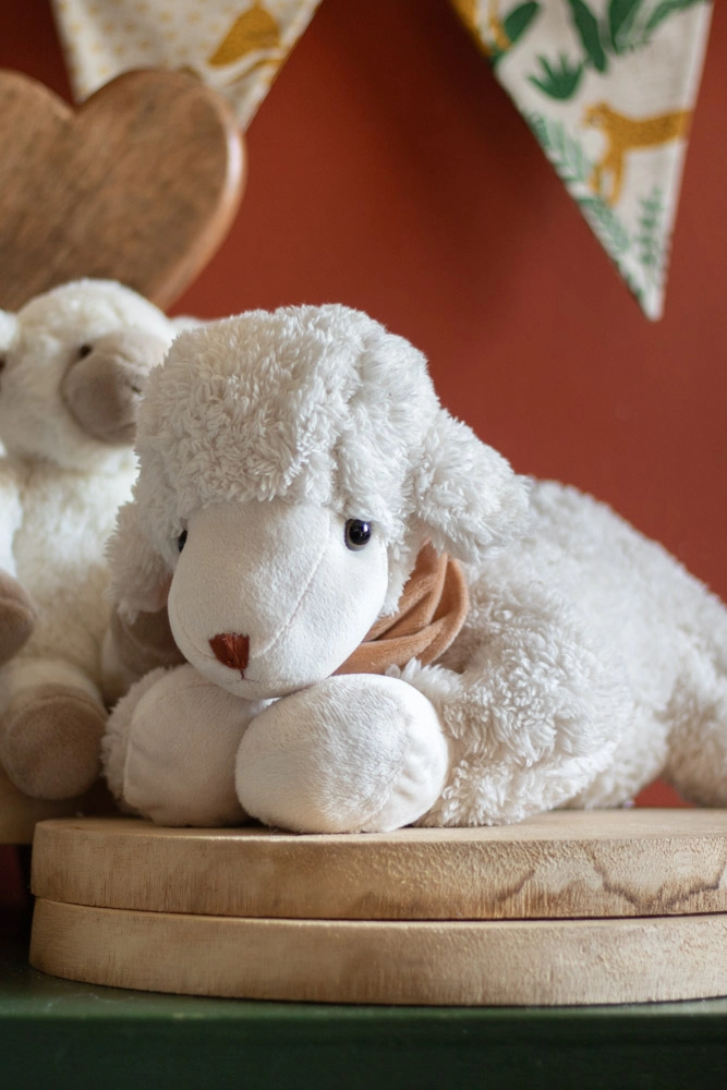 Mars & More - Kuscheltier Lamm liegend 45cm