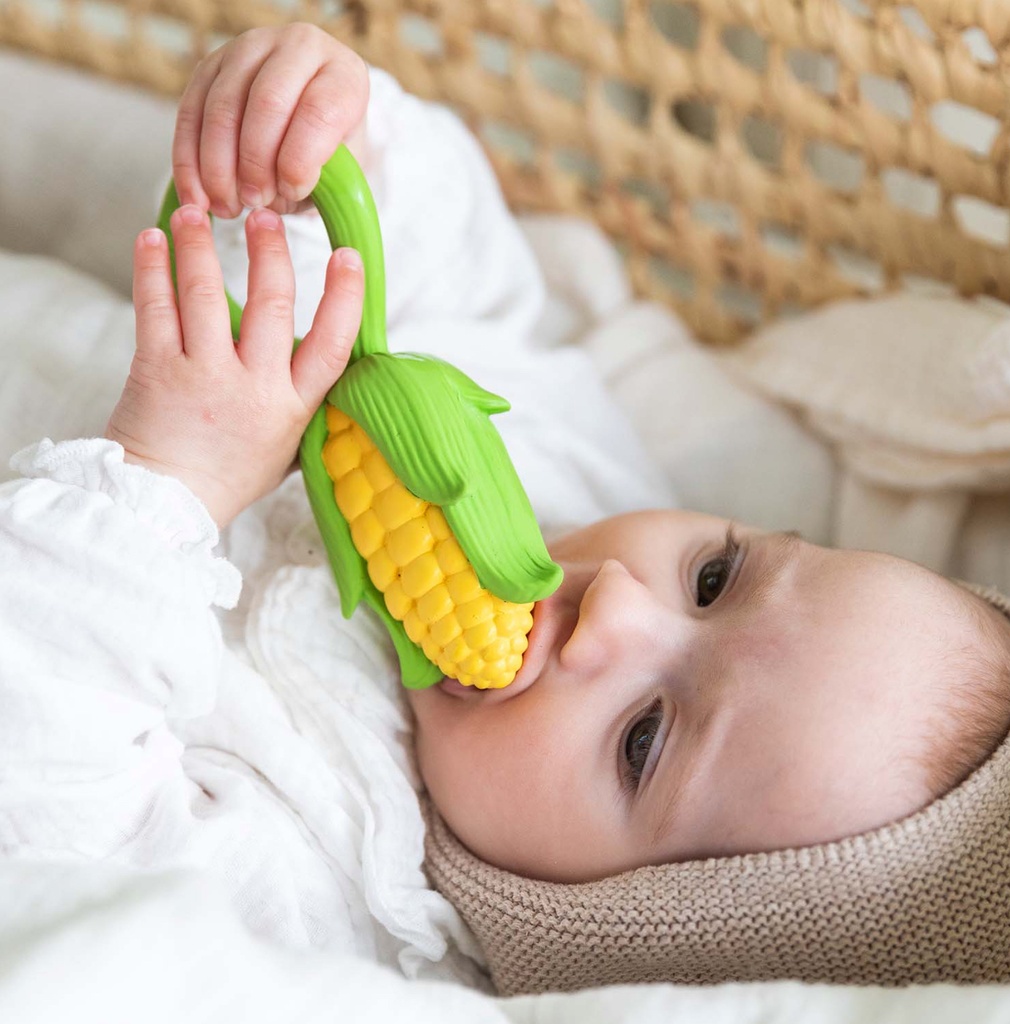 Oli & Carol - Rattle Corn