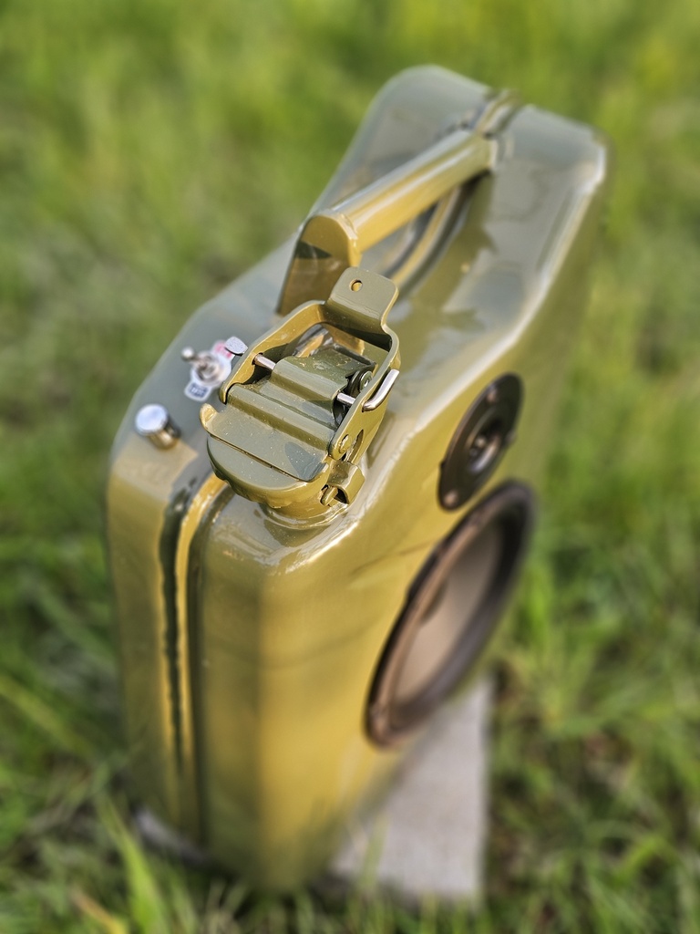 Flipz Speaker - Petrol sound green M (jerrycan)