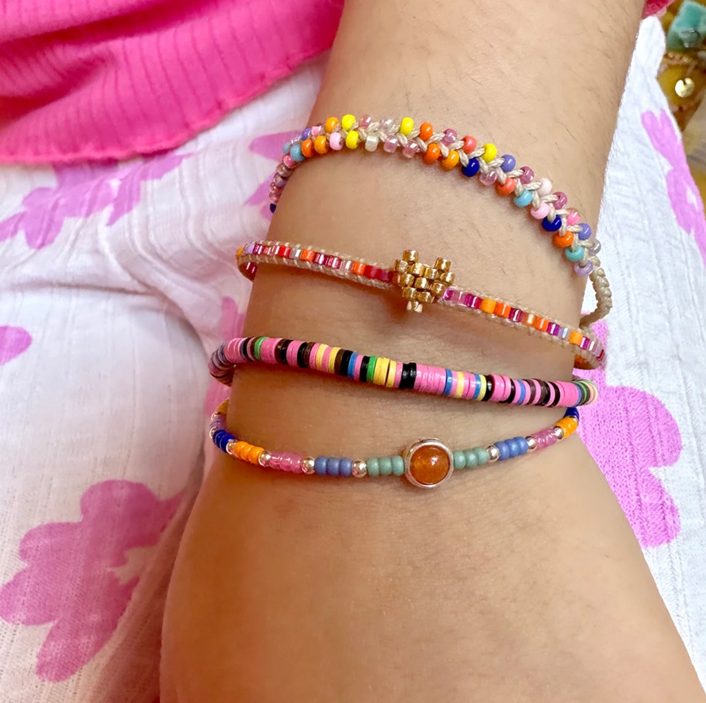 LeJu - multicolor handwoven kids bracelet with silver Beats and a jade semi-precuious stone / Armband