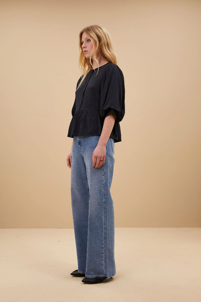 By Bar - Louise Blouse - 856 midnight 