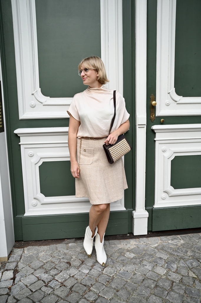 Caroline Biss - SHORT A-LINE SKIRT