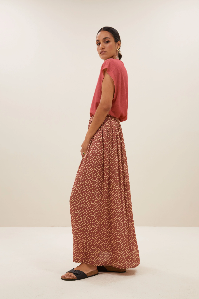By Bar - Mason Linen Top - 497 Earth Red