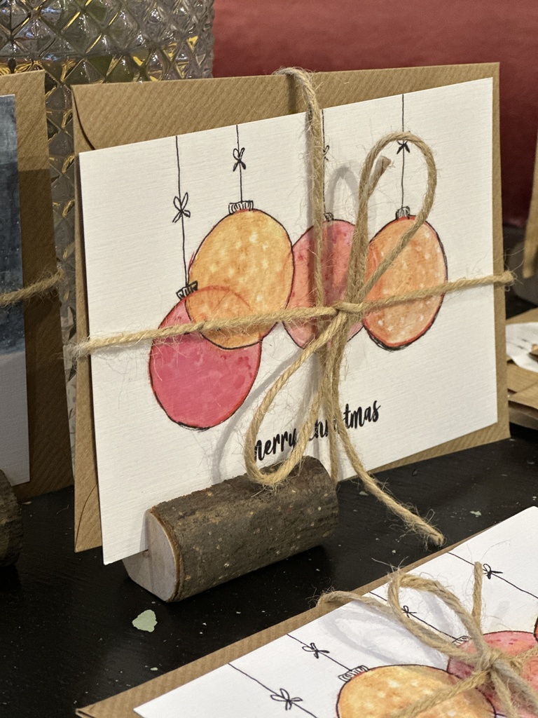 Stilbude - Postkarte ‚Weihnachtskugeln‘ Merry Christmas mit Umschlag