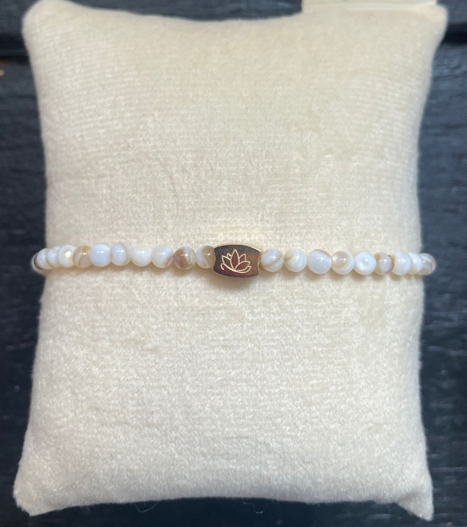 Mas Jewelz - Edelstein Armband - Perlmutt - 3mm model 2 - mit goldenen Perlen