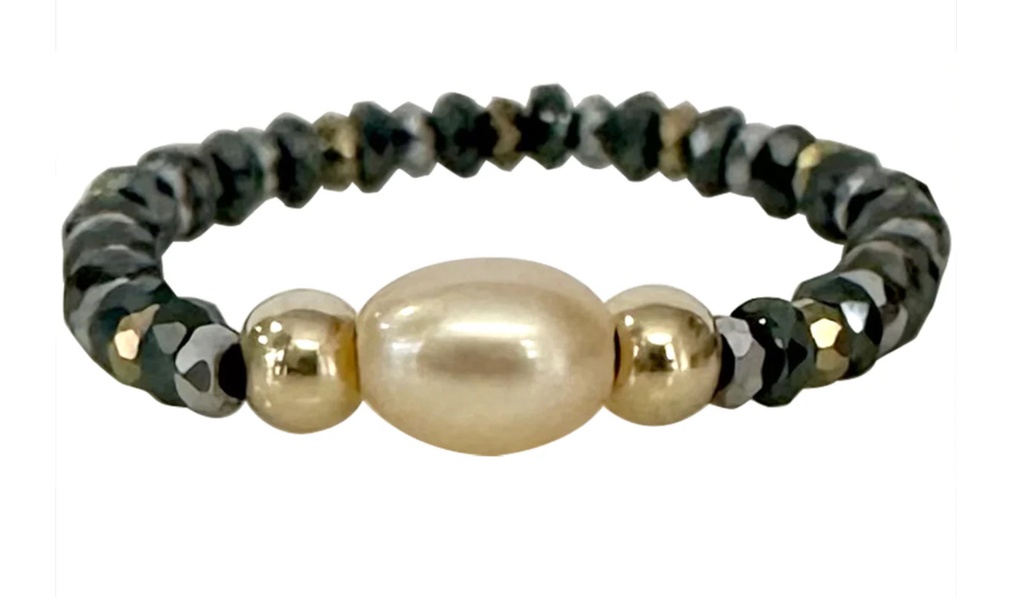 LeJu - Ring with light pearl and hematite stones and gold glass beads