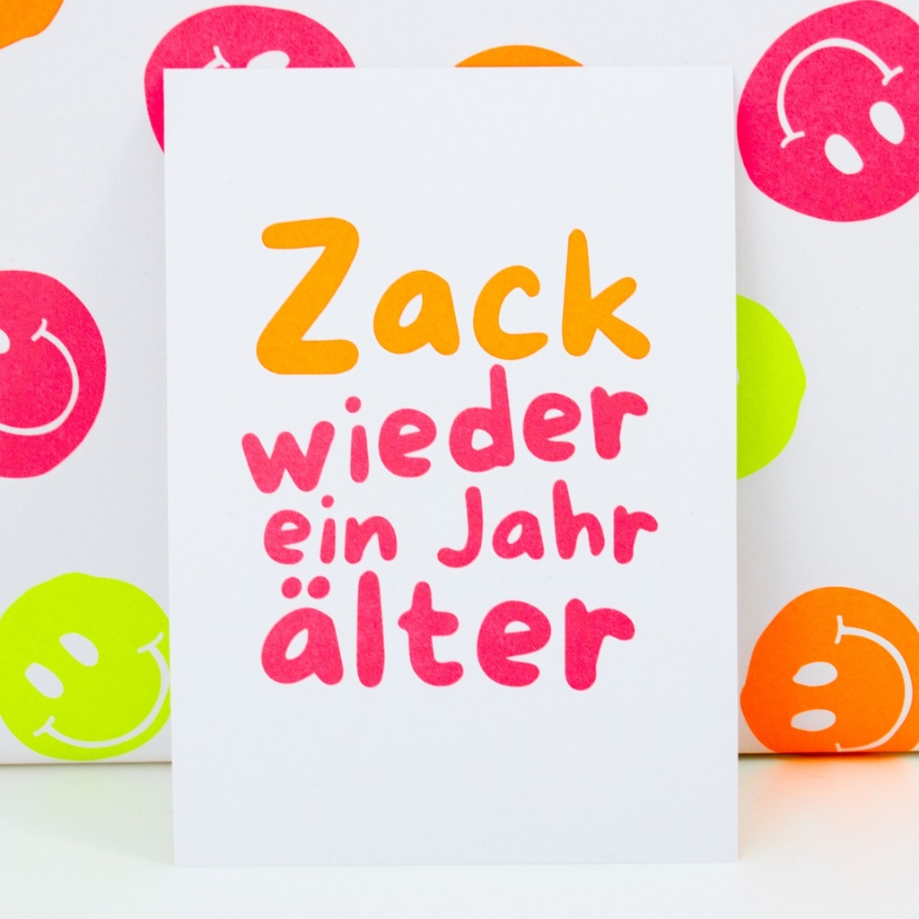 Bow & Hummingbird - Postkarte - Zack wieder ein Jahr älter - Recyclingpapier