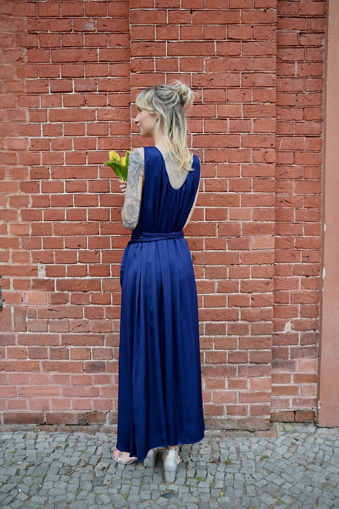 Julia June - LILLY