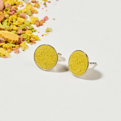 [1.B.Z.1] Hartgut Buntbeton - 11mm Ohrstecker (Paar) young lemon (zitrone) Silberfassung Buntbeton