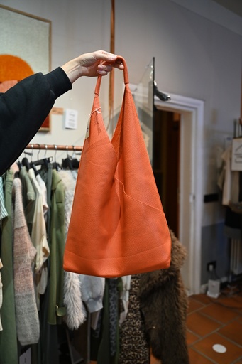 [39704-5995-ora] Schultertasche Louff Leder - orange - 2in1 - mit herausnehmbarer Innentasche, einzeln tragbar