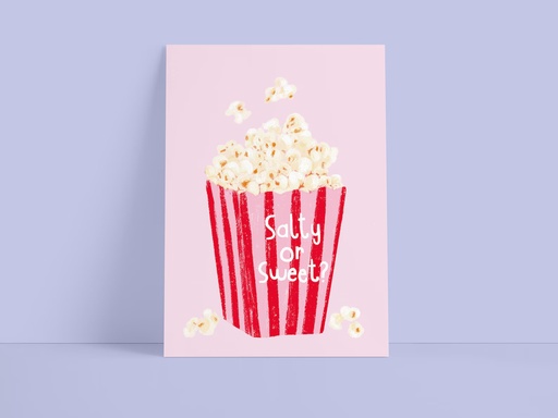 Süsswarenladenfrau - Postkarte - Salty or Sweet