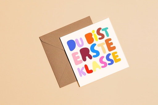 Modern Kids Art - Postkarte quadratisch - Du bist erste Klasse (bunte Buchstaben) - mit Umschlag