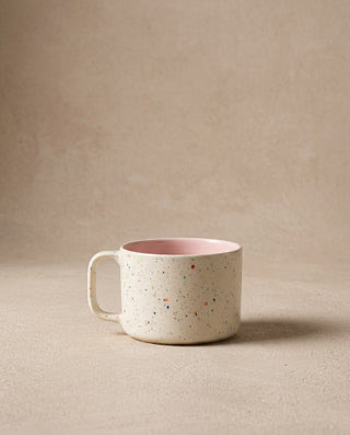 [2430-14L11W8H-MT-P] Egg Back Home - Große Tasse - Breeze Party OUT Stoneware Mug 450ml - pink