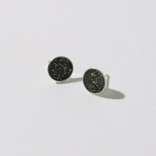 [4260664520207] Hartgut Buntbeton - 11mm Ohrstecker (Paar) Silberfassung - Graubeton - Sternenhimmel Silbersplitter